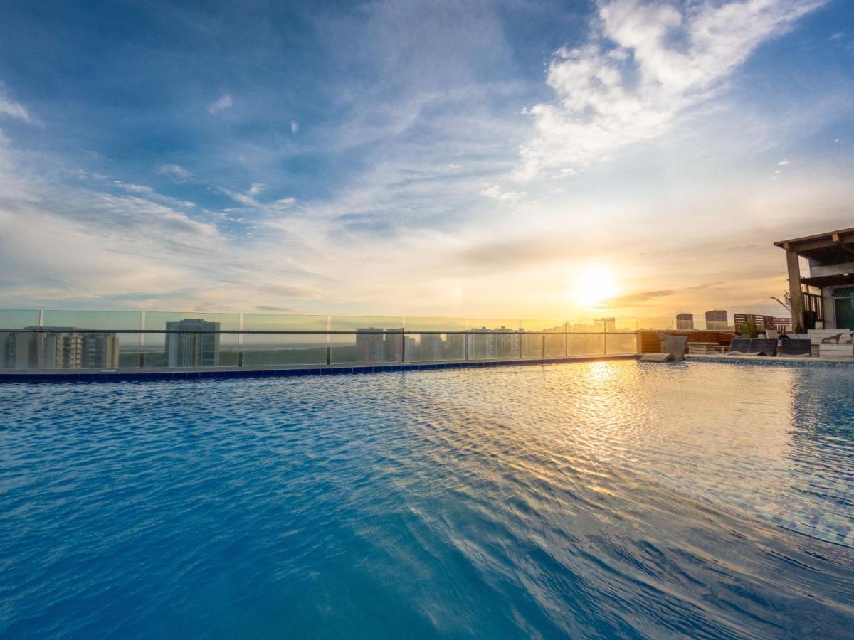 Ghl Collection Barranquilla Hotel Eksteriør bilde Infinity pool at the rooftop of the hotel