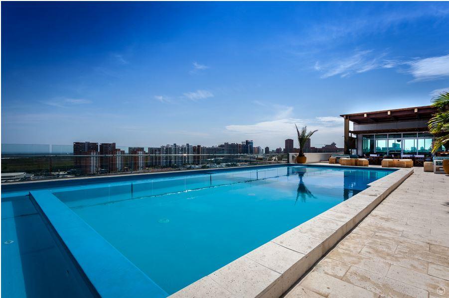 Ghl Collection Barranquilla Hotel Eksteriør bilde Rooftop pool at the hotel