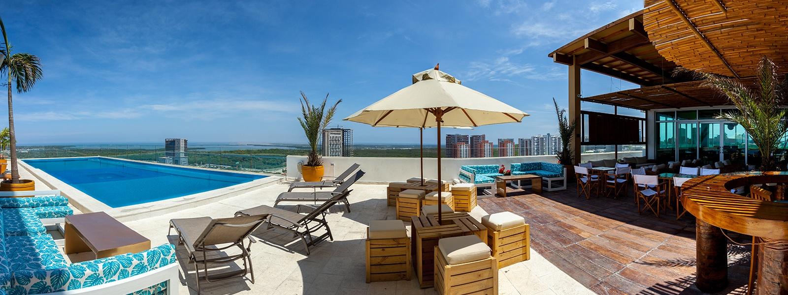 Ghl Collection Barranquilla Hotel Eksteriør bilde Rooftop pool at the Grand Palladium Hotel in Cancun, Mexico