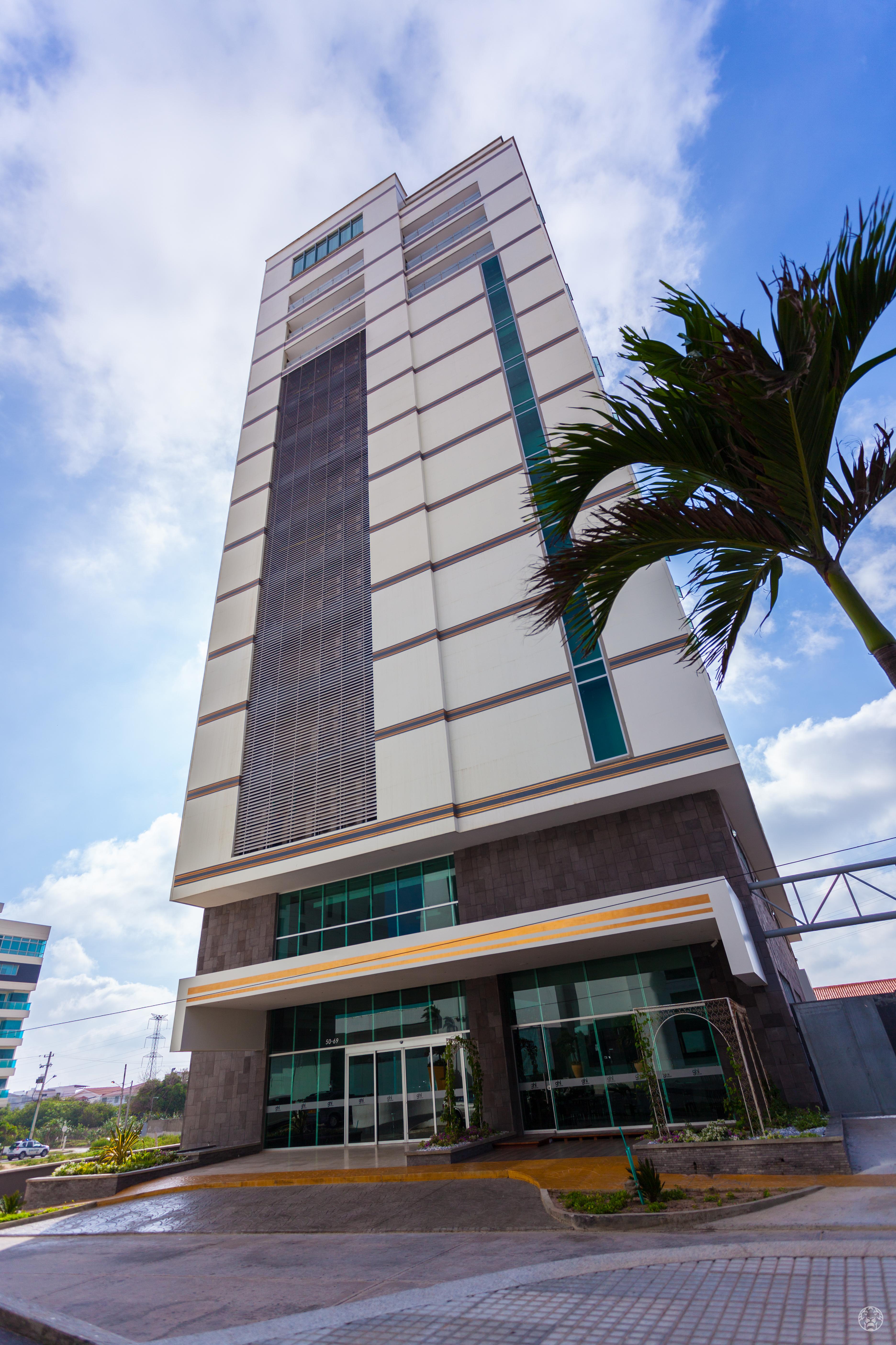 Ghl Collection Barranquilla Hotel Eksteriør bilde The 10-storey tower of the National Museum of Natural History